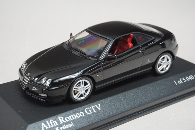 1/43 ミニチャンプス 400120300 アルファロメオ GTV 2003 ブラック
