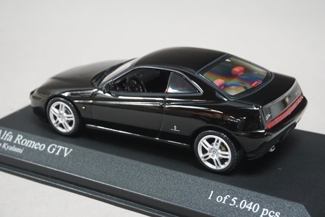 1/43 ミニチャンプス 400120300 アルファロメオ GTV 2003 ブラック
