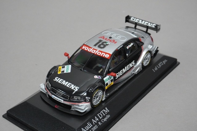 【Audi RS4】1/18 マイスト製 ミニカー箱付 Audi RS4】1/18 マイスト製 ミニカー箱付 Audi RS4】1/18