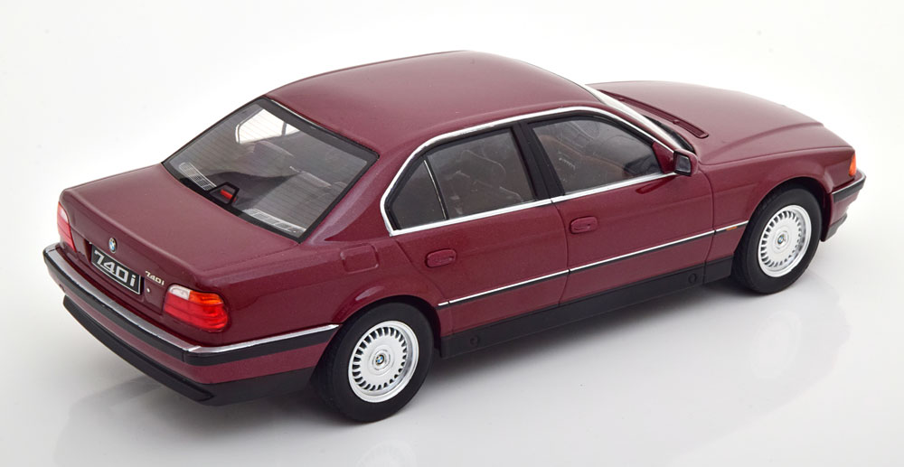 新品 KKDC180364 KK scale 1/18 BMW 740i E38 1.series 1994 darkred