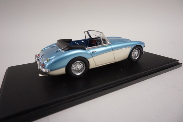 1/43 スパーク S0817 BMC オースティン・ヒーレー 3000 MK3 ロード