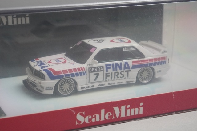 新品特価 Scale Mini 1/64 BMW M3 E30 FINA, Boost Gear