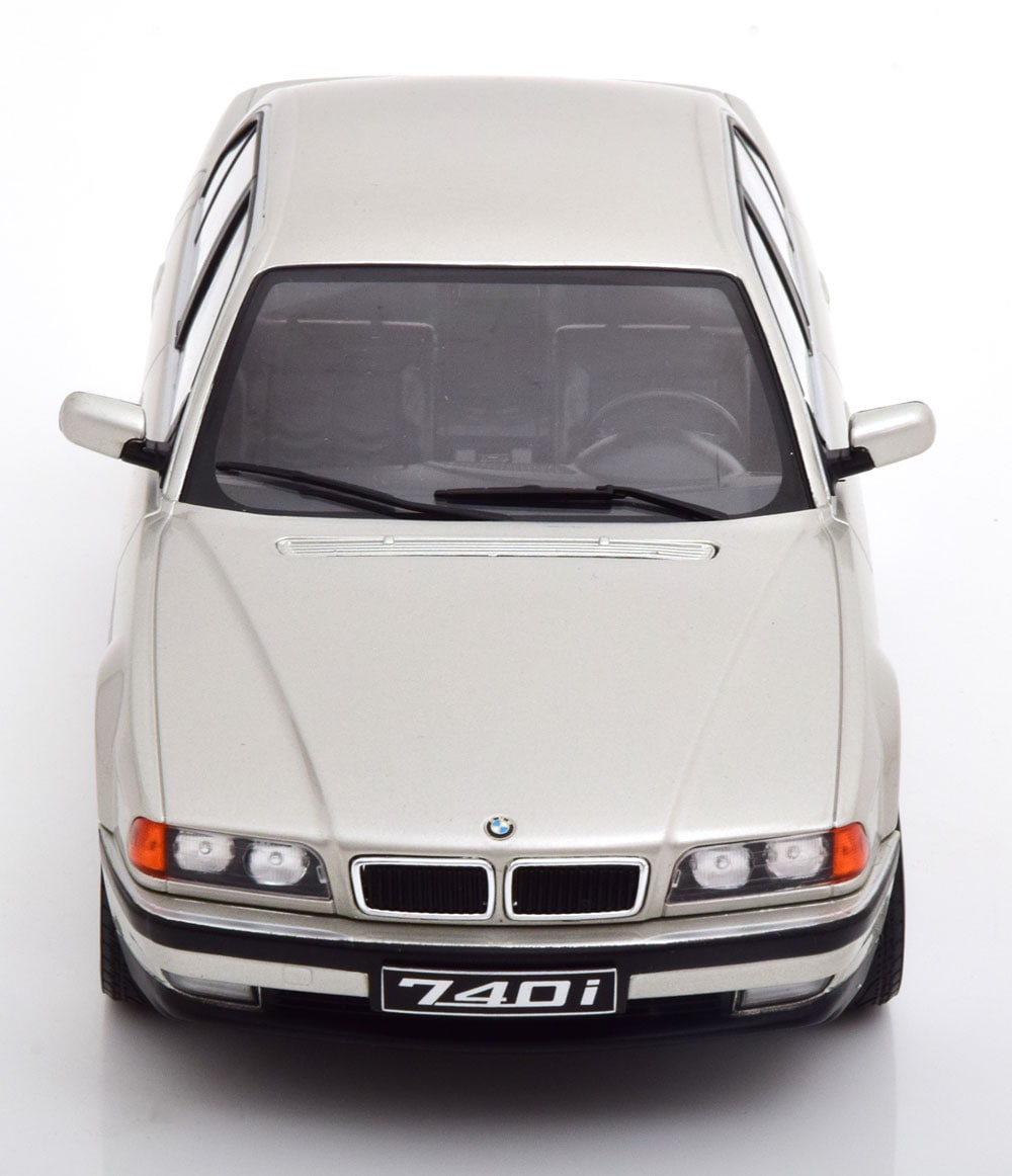 新品 KKDC180365 KK scale 1/18 BMW 740i E38 1.series 1994