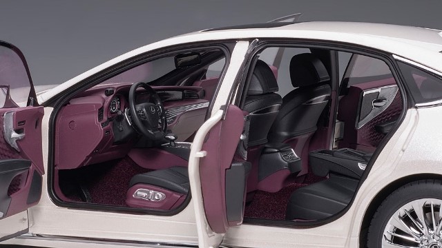 新品 78866 オートアート 1/18 レクサス LS500h （メタリック