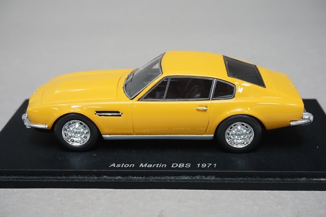 スパーク製 【希少】アストンマーチンDBS V8 1969 1/43スケール 1/43