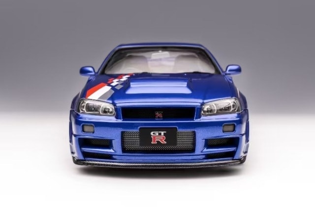 ど迫力 1/18 Nissan GT-R R34 ミニカー マジョーラ 新品 ど迫力 1/18 Nissan GT-R R34 ミニカー マジョーラ 新品 ど迫力