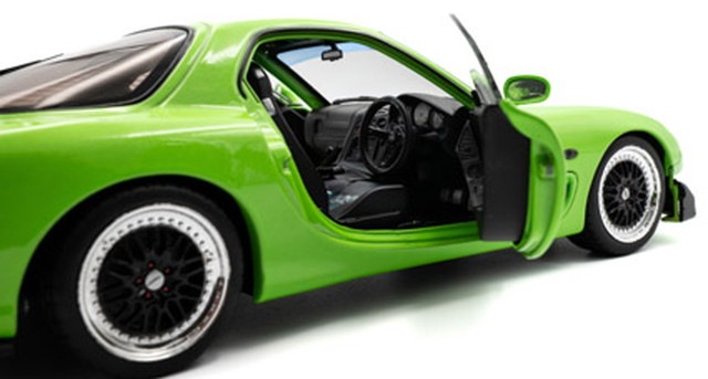 予約 S1810606 SOLIDO 1/18 マツダ RX-7(FD3S) SOLIDO WORKS 1999