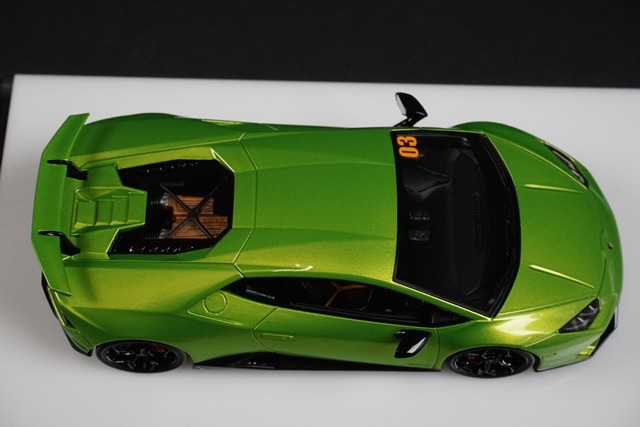 ミニカー MAKEUP EIDOLON 1/43 Lamboghini Huracan s-l400.jpg