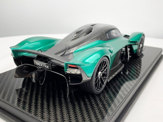 予約 F106-60 フロンティアート Frontiart 1/18 アストン