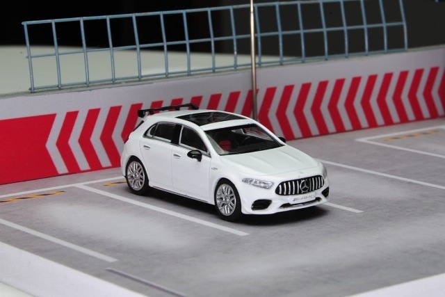 予約 Kilo Works KW 1/64 メルセデス ベンツ Mercedes Benz AMG A45 S