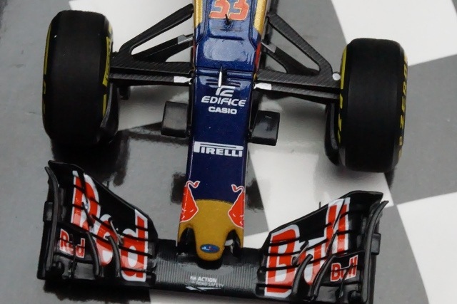 1/43 ミニチャンプス 417160033 スクーデリア トロ ロッソ フェラーリ