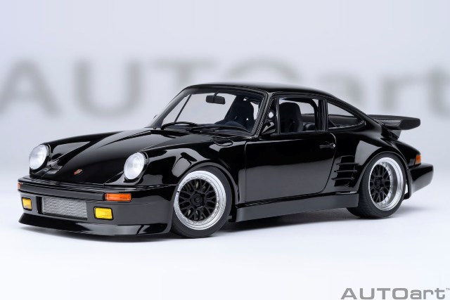 ポルシェ 1/18 ミニカー ブラック ポルシェ特注 1/18スケール「ポルシェ911(992)ターボS