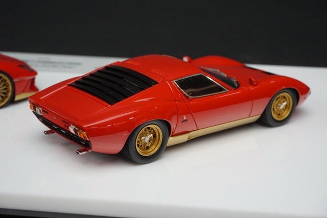 1/43 �ᥤ�����å�/�����ɥ��� EMCOF012A ���ܥ륮���� �����ѡ������������� ���åȡ�2�楻�åȡ� Miura SV �� Aventador SV Red / Gold