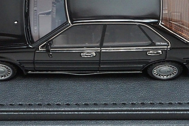 1/43 イグニッションモデル IG1250 日産 セドリック (Y31