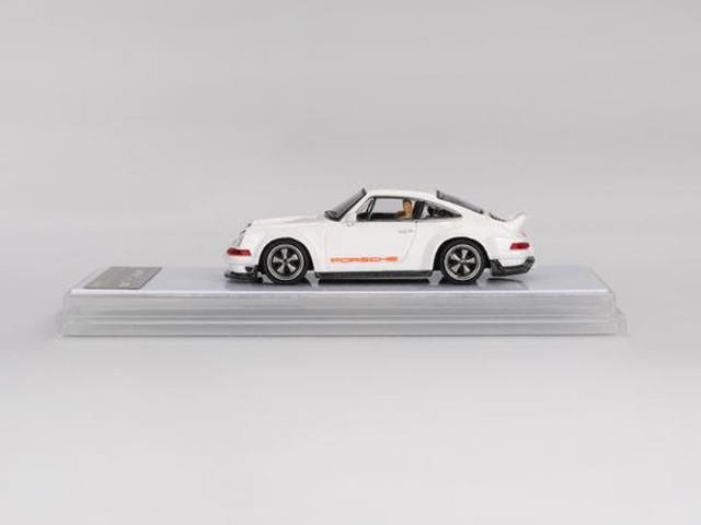 レジン製 1/64 599GTO 白 レジン製 1/64 599GTO 白 レジン製 1/64 599GTO 白