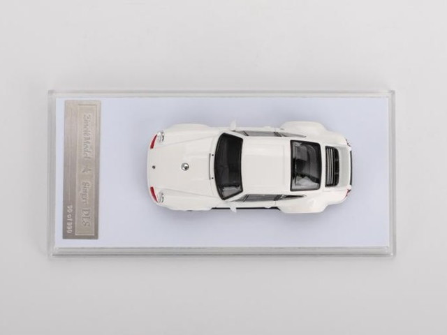 非売品　ポルシェ ミニカー 組立モデル 61lzpJAE6bL._UF350,350_QL80_.jpg