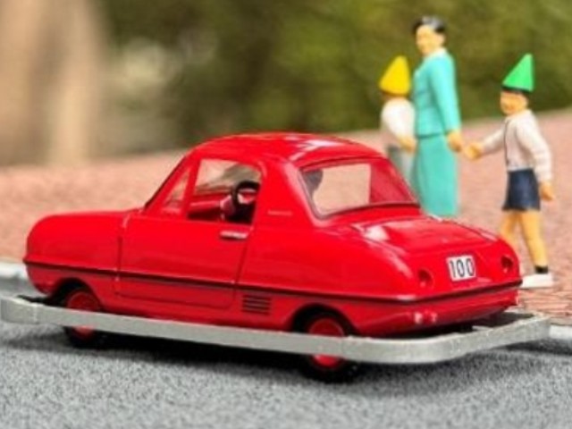 新品 トミーテック 1/64 日産 こどもの国 × TLV ダットサン ベビィ