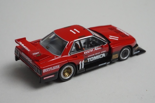 1/64 トミカリミテッドヴィンテージNEO 日産 スカイライン スーパー