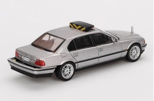 予約 MGT00902-007G TSM MINI-GT 1/64 BMW 750IL 「トゥモロー