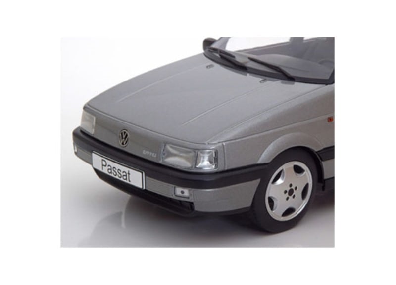 新品 KKDC180071 KK scale 1/18 フォルクスワーゲン Passat B3 VR6
