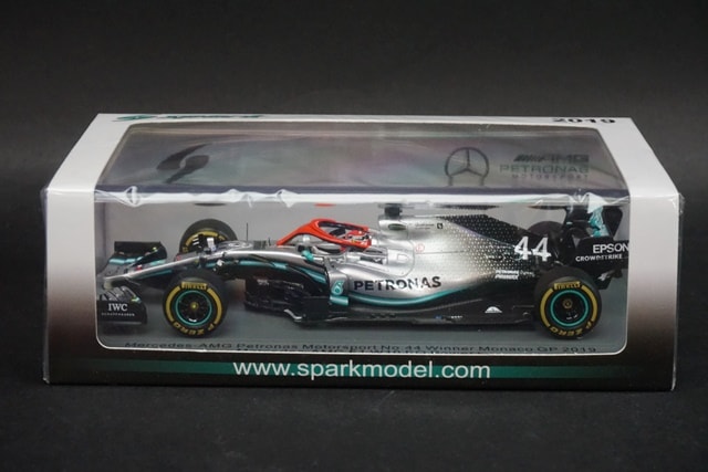 1/43 スパーク S6087 メルセデス AMG ペトロナス Motorsport F1 W10