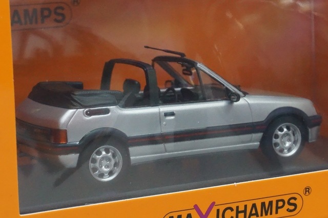 新品 940112331 マキシチャンプス 1/43 プジョー 205 CTI カブリオレ