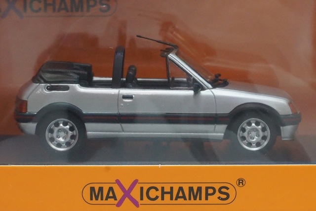 新品 940112331 マキシチャンプス 1/43 プジョー 205 CTI カブリオレ