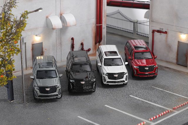 新品 KS-057-468 Shadow Pro 1/64 エスカレード Escalade ESV