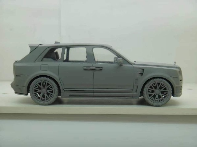 ロールス ロイス カリナン SUV  全開閉 1/20 ミニカー グレー ロールス ロイス カリナン SUV 全開閉 1/20 ミニカー グレー