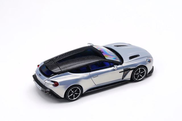 新品 KING MODEL 1/64 アストンマーティン ヴァンキッシュ