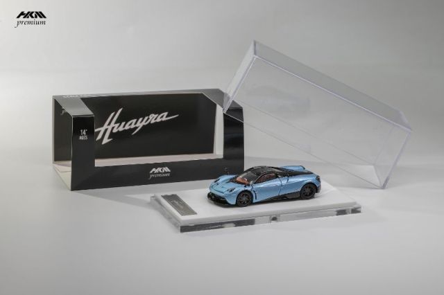 HKM プレミアム 1/64 パガーニ ウアイア 濃い赤色 HKM プレミアム 1/64 パガーニ ウアイア 濃い赤色 - メルカリ