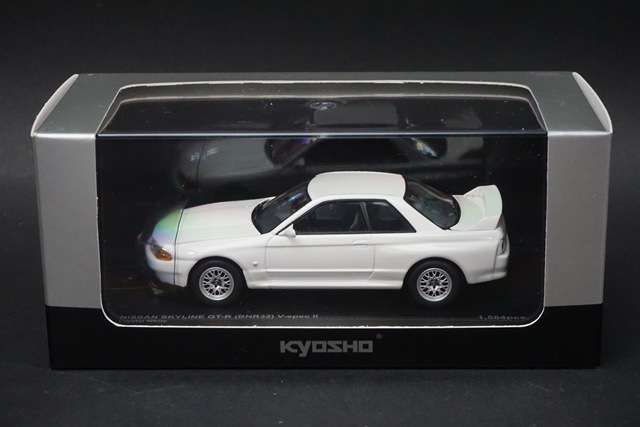 1/43 京商 03222W 日産 スカイライン GT-R (BNR32) VスペックⅡ