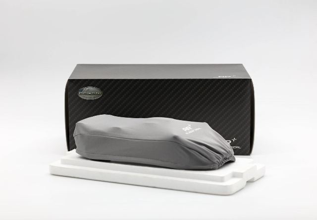 新品 850620001 BBR 1/18 パガーニ Pagani Zonda Tricolore diecast