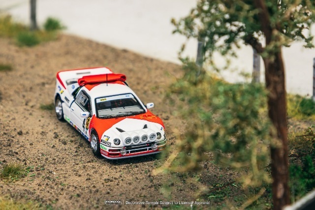 新品 T64P-001-86RC04 Tarmac Works 1/64 フォード Ford RS200 Rallye