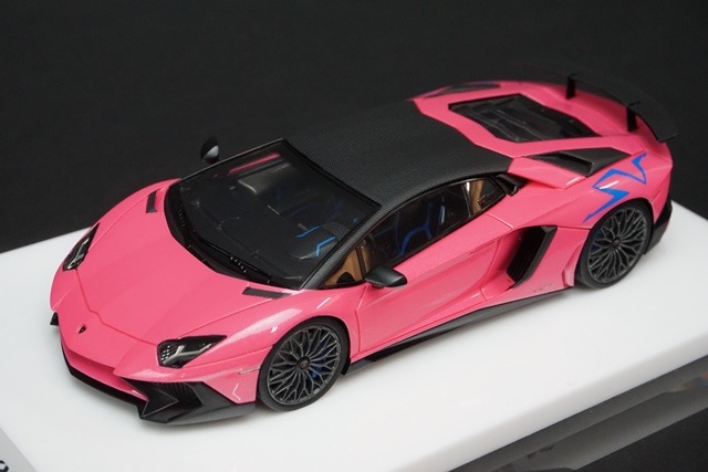 1/43 アイドロン ランボルギーニ アヴェンタドール LP700-4 1/43 アイドロン ランボルギーニ アヴェンタドール LP700-4