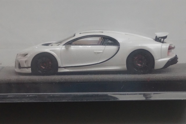 新品 HH Model 1/64 ブガッティ シロン Bugatti Chiron
