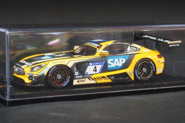 1/43 スパーク SG401 メルセデス AMG GT3 Black Falcon 2位