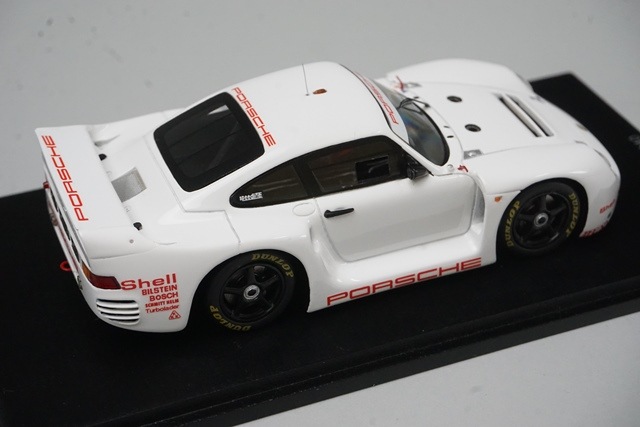 1/43 スパーク KBS040 国際貿易特注 ポルシェ 961 プレゼンテーション