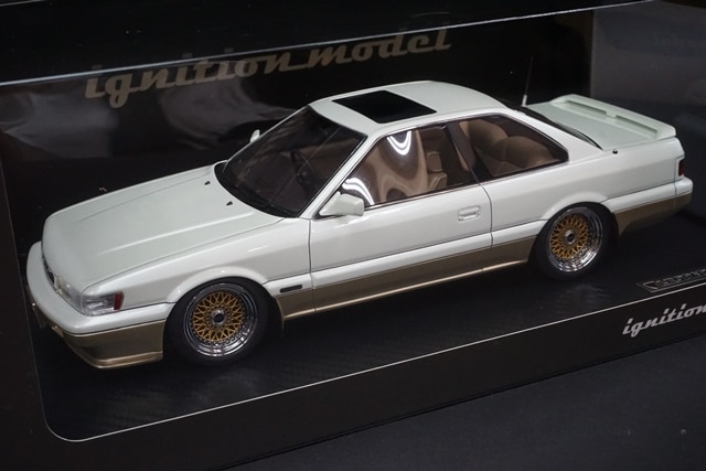 No.322 ミニカー1/18箱ありNissan Leopard IG1561 No.322 ミニカー1/18箱ありNissan Leopard IG1561