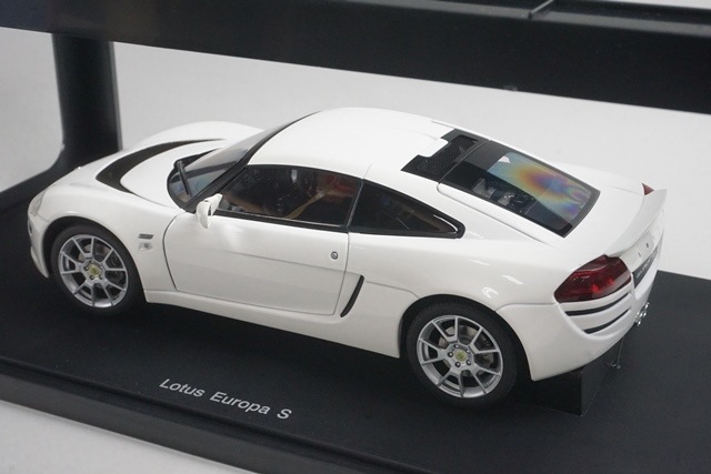 1/18 オートアート 75368 ロータス ヨーロッパ S ホワイト, Boost Gear