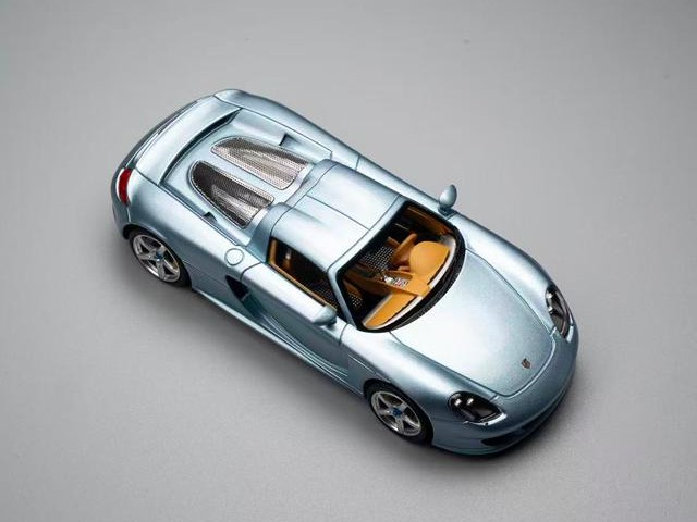 予約 Cars' Lounge 1/64 ポルシェ Porsche Carrera GT Sally Blue