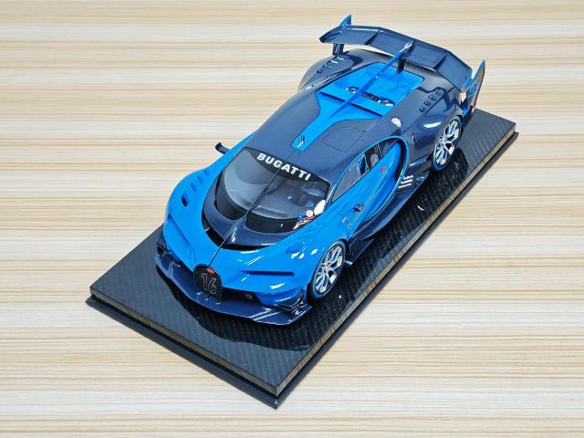 予約 Runner 1/12 ブガッティ ビジョン グランツーリスモ Bugatti