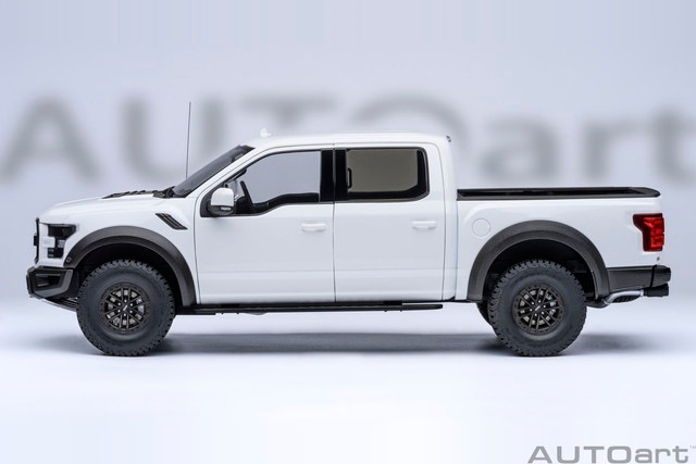 ���� 72946 �����ȥ�����  �ե����� F-150 ��ץ��� �����ѡ����롼 2019 �ʥۥ磻�ȡ� 