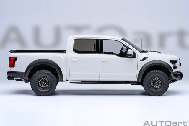 ���� 72946 �����ȥ�����  �ե����� F-150 ��ץ��� �����ѡ����롼 2019 �ʥۥ磻�ȡ� 