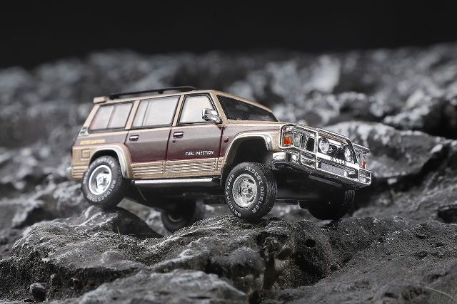 新品 KS-079-452 Shadow Pro 1/64 日産 サファリ Tule Y60