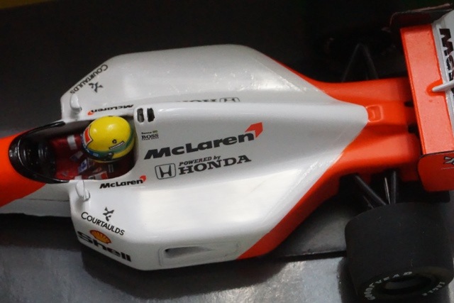 1/43 ミニチャンプス 540431504 マクラーレン ホンダ MP4-7 1992 #1 A