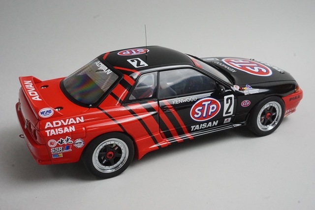 1/18 オートアート 89377 日産 STP タイサン スカイライン GT-R (R32