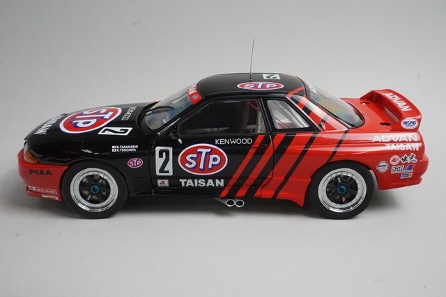 1/18 オートアート 89377 日産 STP タイサン スカイライン GT-R (R32