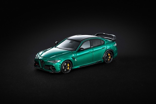 ���� MH64009MG �⡼�����إ�å��� 1/64 ����ե� ���ᥪ Alfa Romeo Giulia GTAm Montreal Green