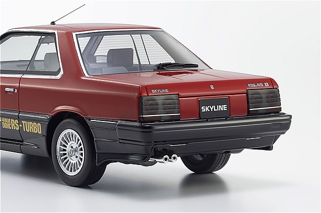 新品 KSR18065R 京商 1/18 日産 スカイライン 2000 ターボ RS-X